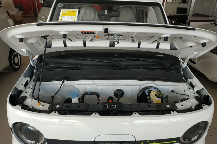 吉利银河 熊猫 2025款 210km 元气熊机舱底盘24