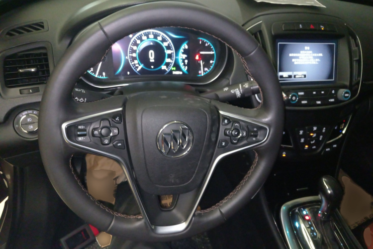 别克 君威 2015款 1.6T 精英技术型局部细节13