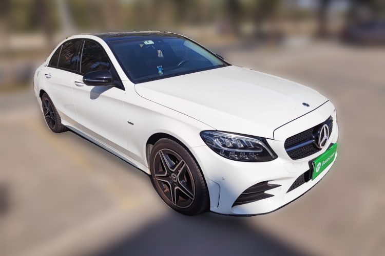 奔驰C级 2021款 C 260 L 运动星耀臻藏版车身外观3