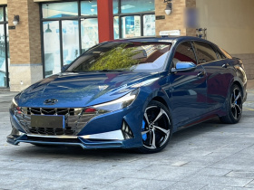 现代 伊兰特 2021款 240TGDi DCT LUX尊贵版