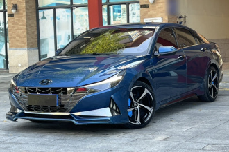 现代 伊兰特 2021款 240TGDi DCT LUX尊贵版