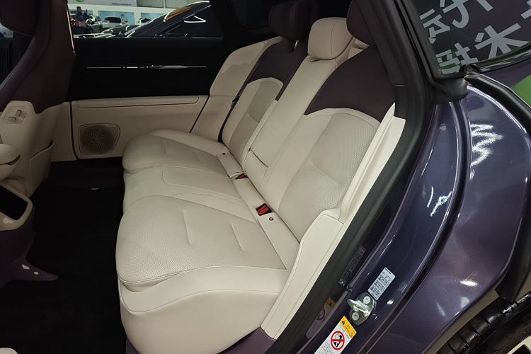 阿维塔12 2025款 Ultra增程版中控内饰21