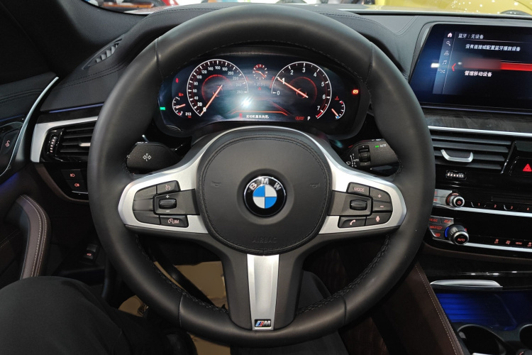 宝马5系 2019款 525Li M运动套装局部细节13