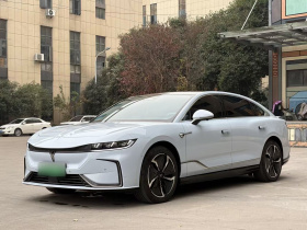 岚图汽车 岚图追光 2023款 四驱标准版