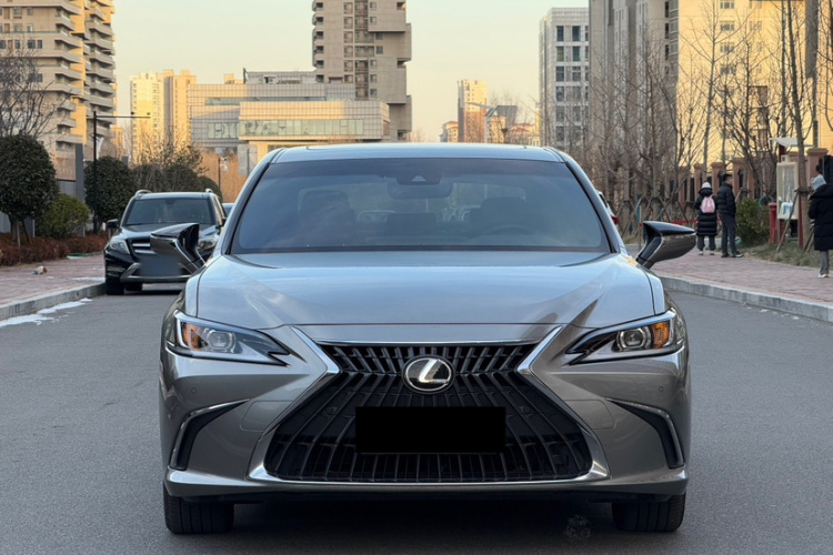 雷克萨斯ES 2022款 300h 卓越版车身外观6001