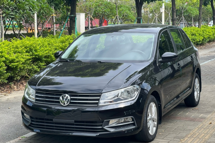 大众 桑塔纳 2015款 浩纳 1.6L 自动舒适型车身外观1