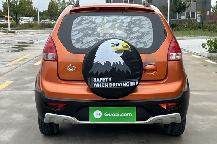 吉利汽车 熊猫经典 2015款 1.5L 自动酷趣版车身外观6004