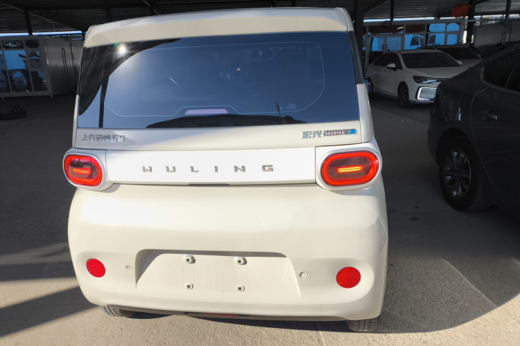 五菱汽车 宏光MINIEV 2024款 第三代 215km 青春版车身外观6