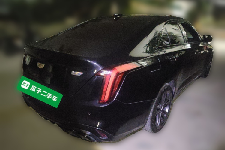 凯迪拉克CT4 2022款 28T 豪华型车身外观7