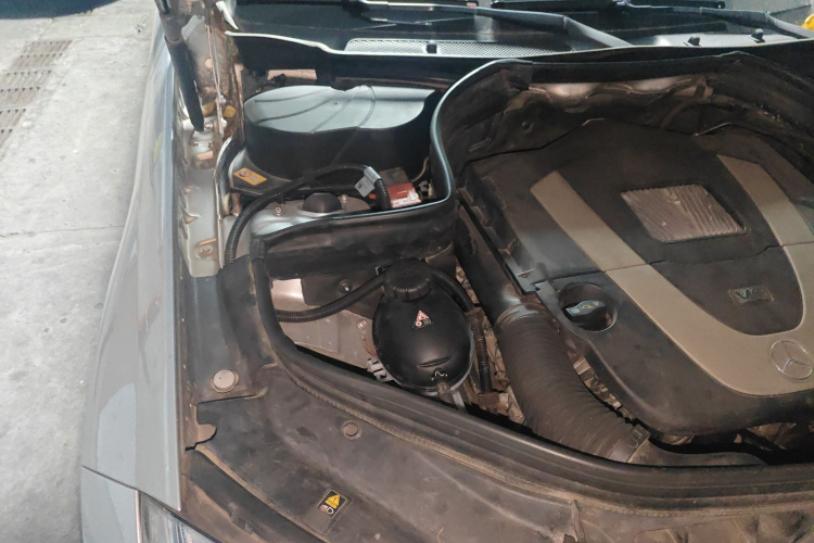 奔驰GLK级 2013款 改款 GLK 300 4MATIC 时尚型局部细节9006