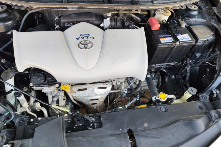 丰田 威驰 2014款 1.3L 手动型尚版机舱底盘24