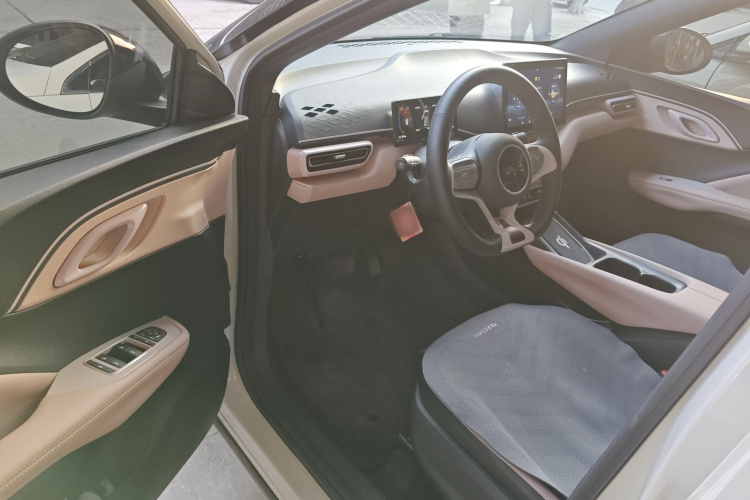 比亚迪 海鸥 2025款 305km 活力版中控内饰7003