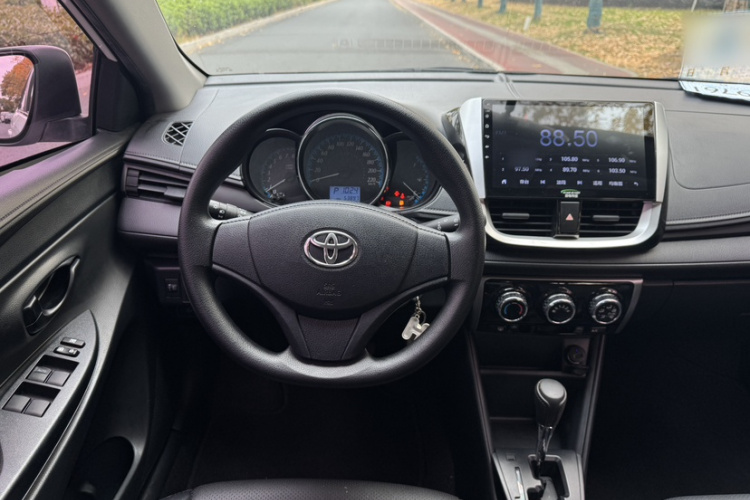 丰田 YARiS L 致炫 2016款 改款 1.5E CVT魅动版局部细节13