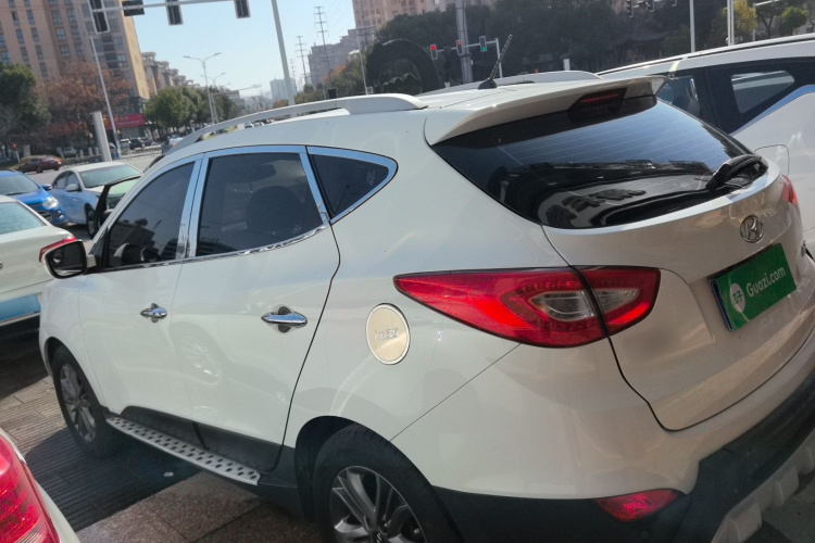 北京现代ix35 2013款 2.0L 自动两驱智能型GLS 国IV车身外观4