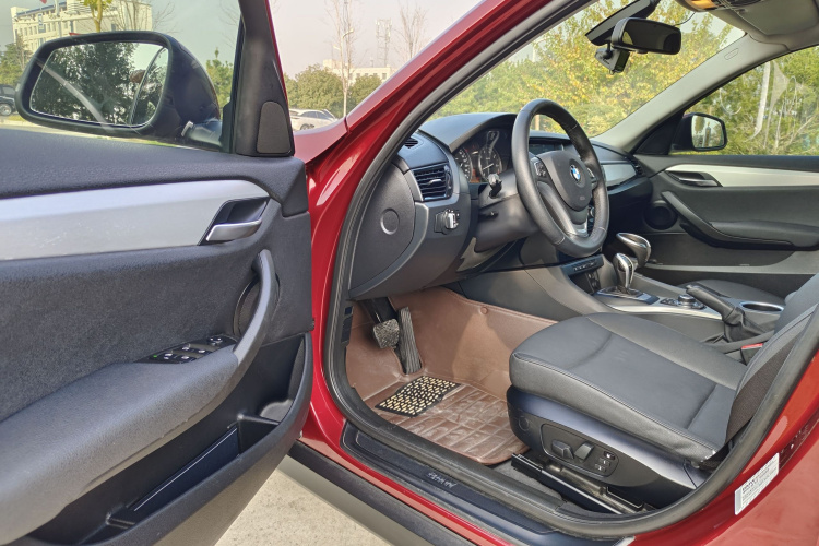 宝马X1 2014款 sDrive18i 领先型中控内饰7003