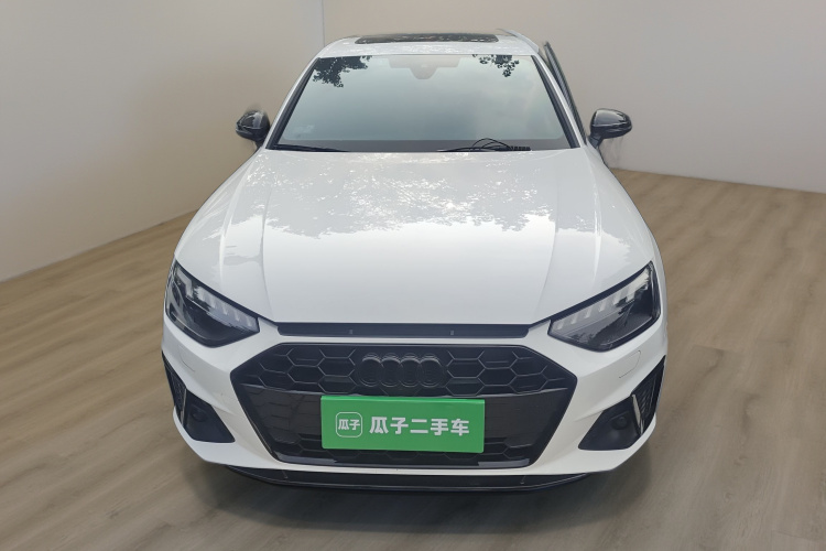 奥迪A4L 2024款 40 TFSI 豪华动感型(星夜版)车身外观2