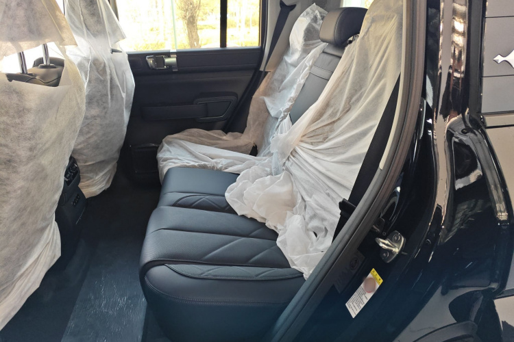 方程豹 豹5 2025款 天神智驾Ultra版中控内饰7003