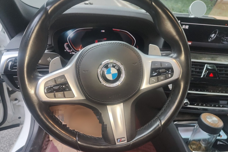 宝马5系 2020款 530Li 领先型 M运动套装局部细节13