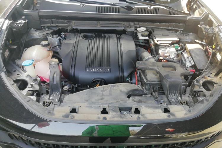 领克05 EM-P 2021款 1.5TD PHEV HALO机舱底盘24