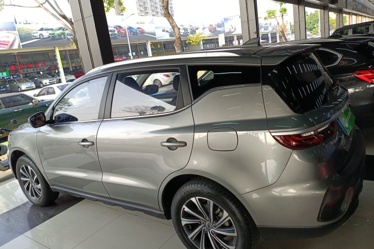 吉利汽车 远景X6 2020款 1.4T CVT尊贵型车身外观6003