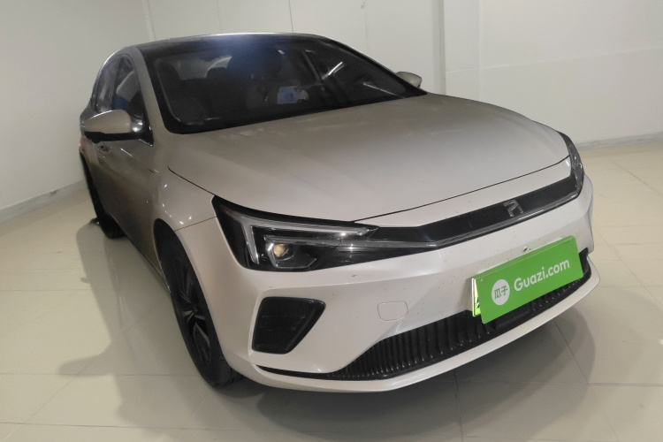 飞凡汽车 飞凡ER6 2020款 620km 智享版车身外观3