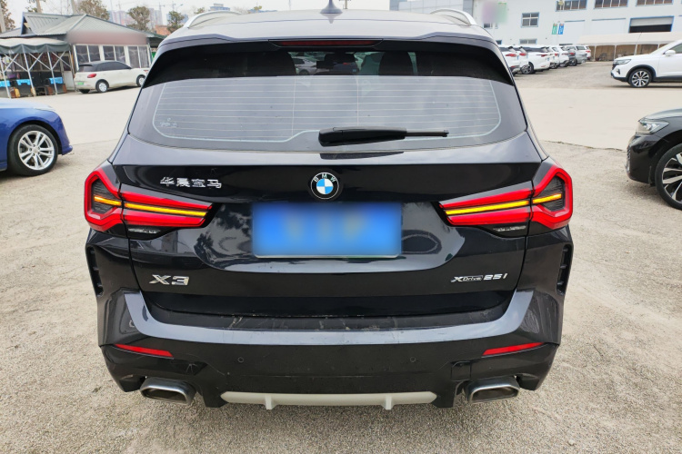 宝马X3 2022款 xDrive25i M运动套装车身外观6
