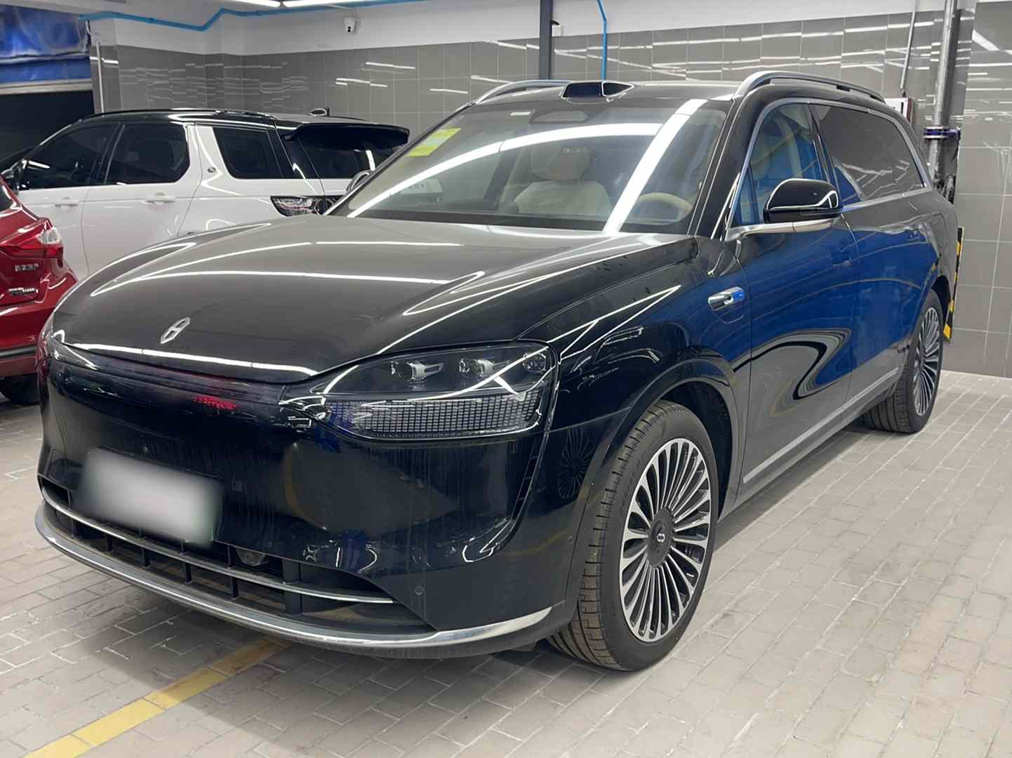 鸿蒙智行 问界M9 2024款 增程 Ultra版 42kWh 6座版(1)