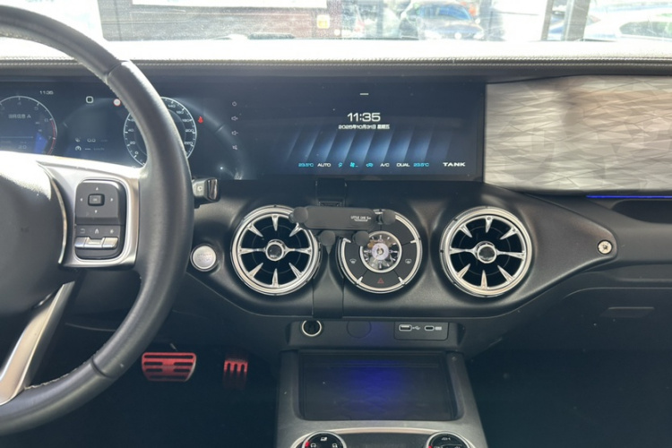 坦克300 2021款 越野版 2.0T 挑战者局部细节16