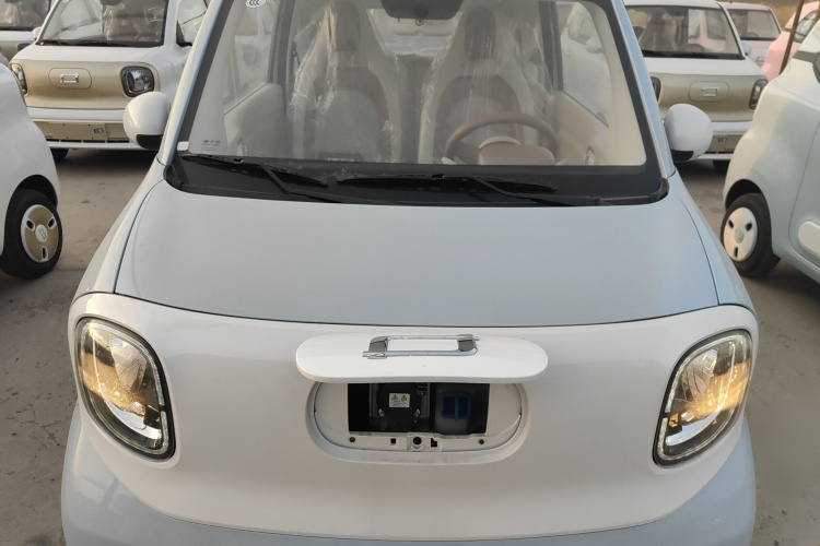 奔腾小马 2026款 222km 萌趣马 Plus机舱底盘24