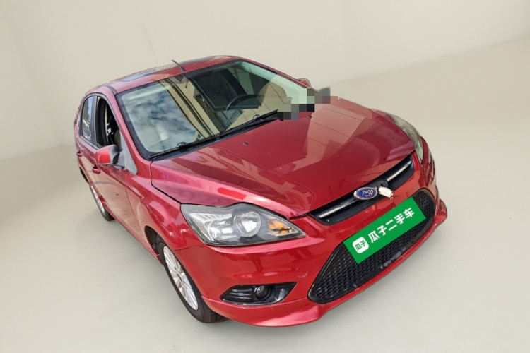 福特 福克斯 2013款 两厢经典 1.8L 自动时尚型车身外观3