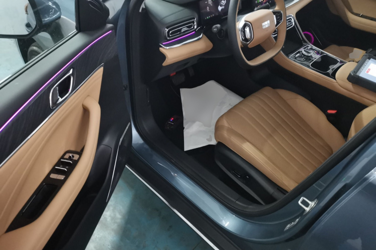 吉利银河 银河星耀6 2026款 125km探索+版中控内饰7003