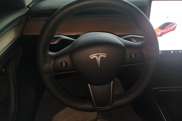 特斯拉 Model 3 2021款 标准续航后驱升级版 3D6中控内饰13