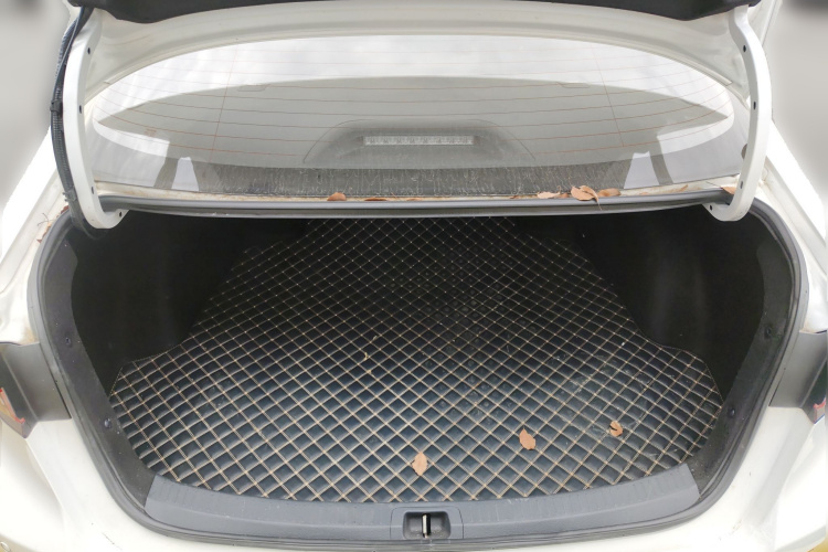 丰田 亚洲狮 2023款 2.0L 精英版局部细节23