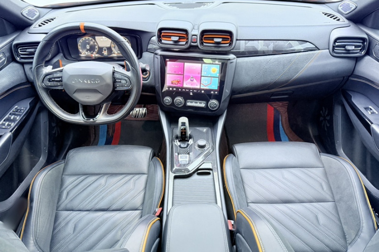 领克02 Hatchback 2021款 2.0TD Halo中控内饰7002