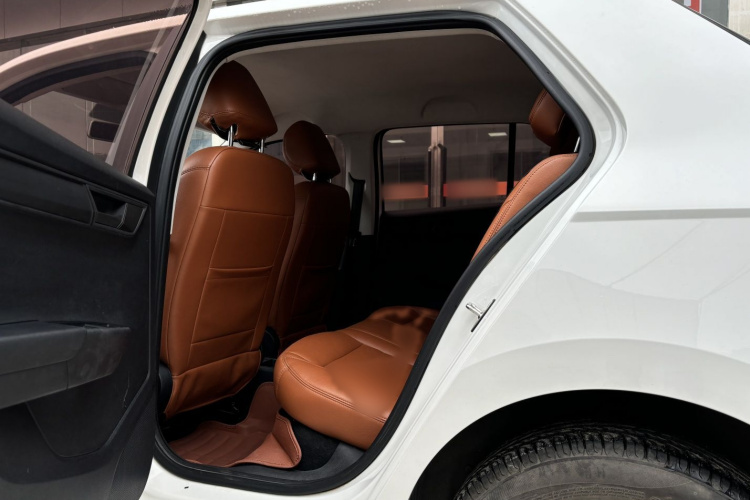 斯柯达 晶锐 2017款 1.4L 手动车享版中控内饰7004