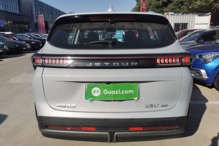 捷途山海L7 2024款 1.5T 120km ULTRA 7座车身外观6