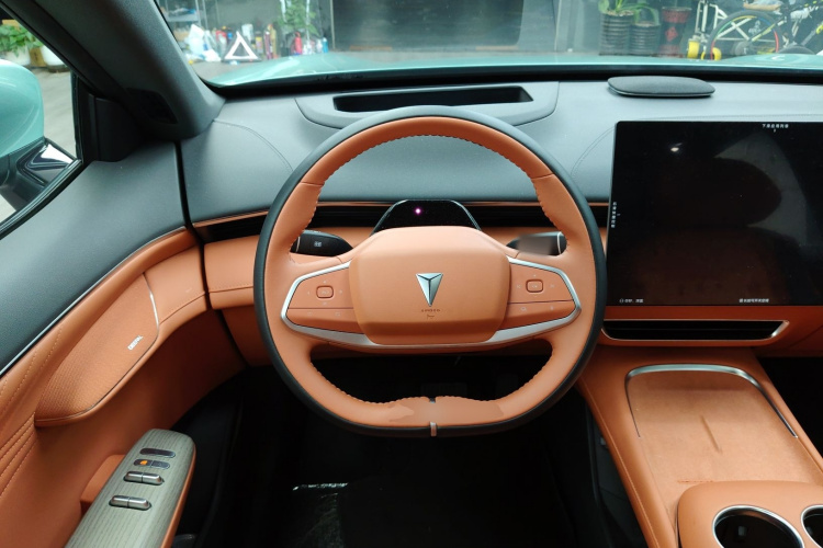 深蓝汽车 深蓝S07 2023款 200Max增程版中控内饰13