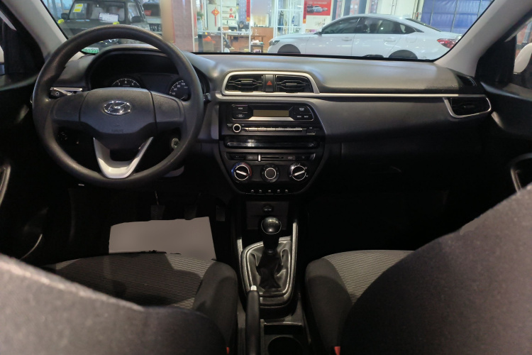 现代 瑞纳 2017款 1.4L 手动焕新版 国V中控内饰12