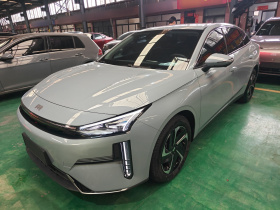 吉利银河 银河L6 2024款 125km PLUS 龙腾版