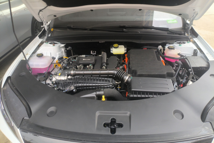 比亚迪 秦PLUS 2025款 DM-i 智驾版 55KM领先型机舱底盘24