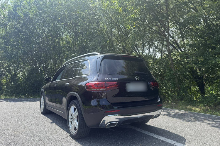 奔驰GLB 2021款 GLB 200 动感型车身外观6003