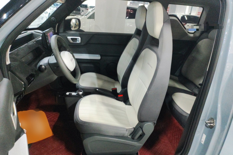 吉利银河 2024款 200km 熊猫卡丁中控内饰19