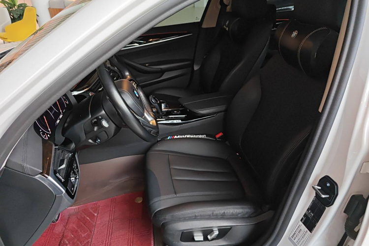 宝马5系 2019款 改款 525Li 豪华套装局部细节19