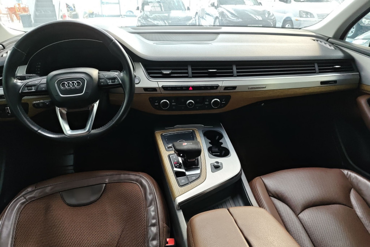 奥迪Q7 2016款 40 TFSI S line运动型中控内饰7002
