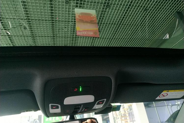 奥迪A6L 2018款 30周年年型 45 TFSI quattro 运动型局部细节22