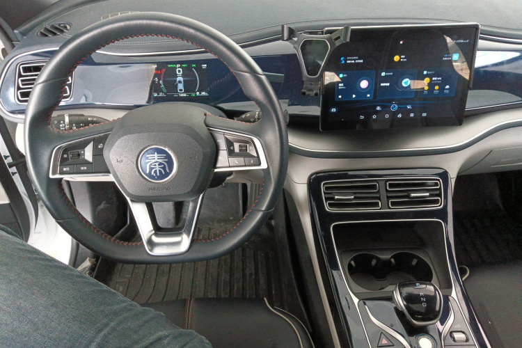 比亚迪 秦PLUS 2021款 DM-i 55KM 旗舰型中控内饰12