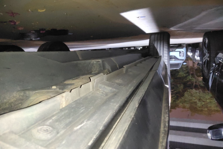 丰田 威兰达 2021款 2.0L CVT两驱豪华版局部细节9002