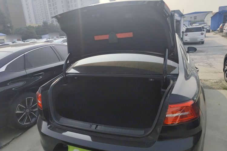 大众 迈腾 2017款 380TSI DSG 豪华型机舱底盘23