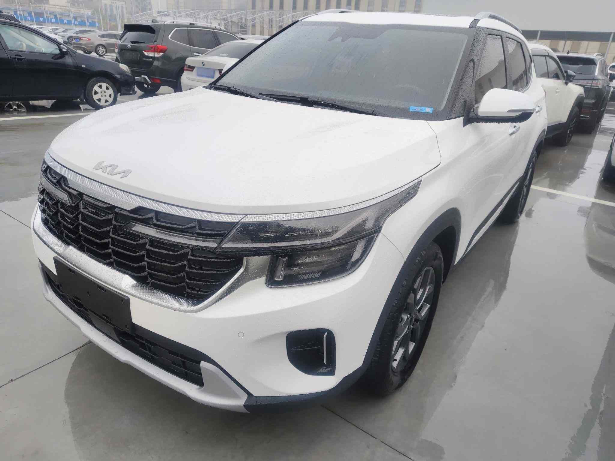 起亚 赛图斯 2023款 1.5L CVT豪华版(2)
