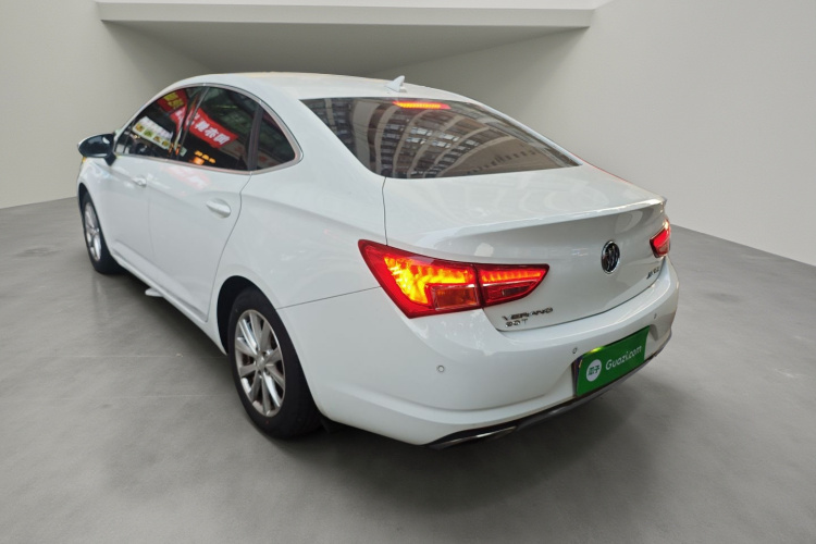 别克 威朗 2017款 三厢 20T 双离合精英型车身外观5